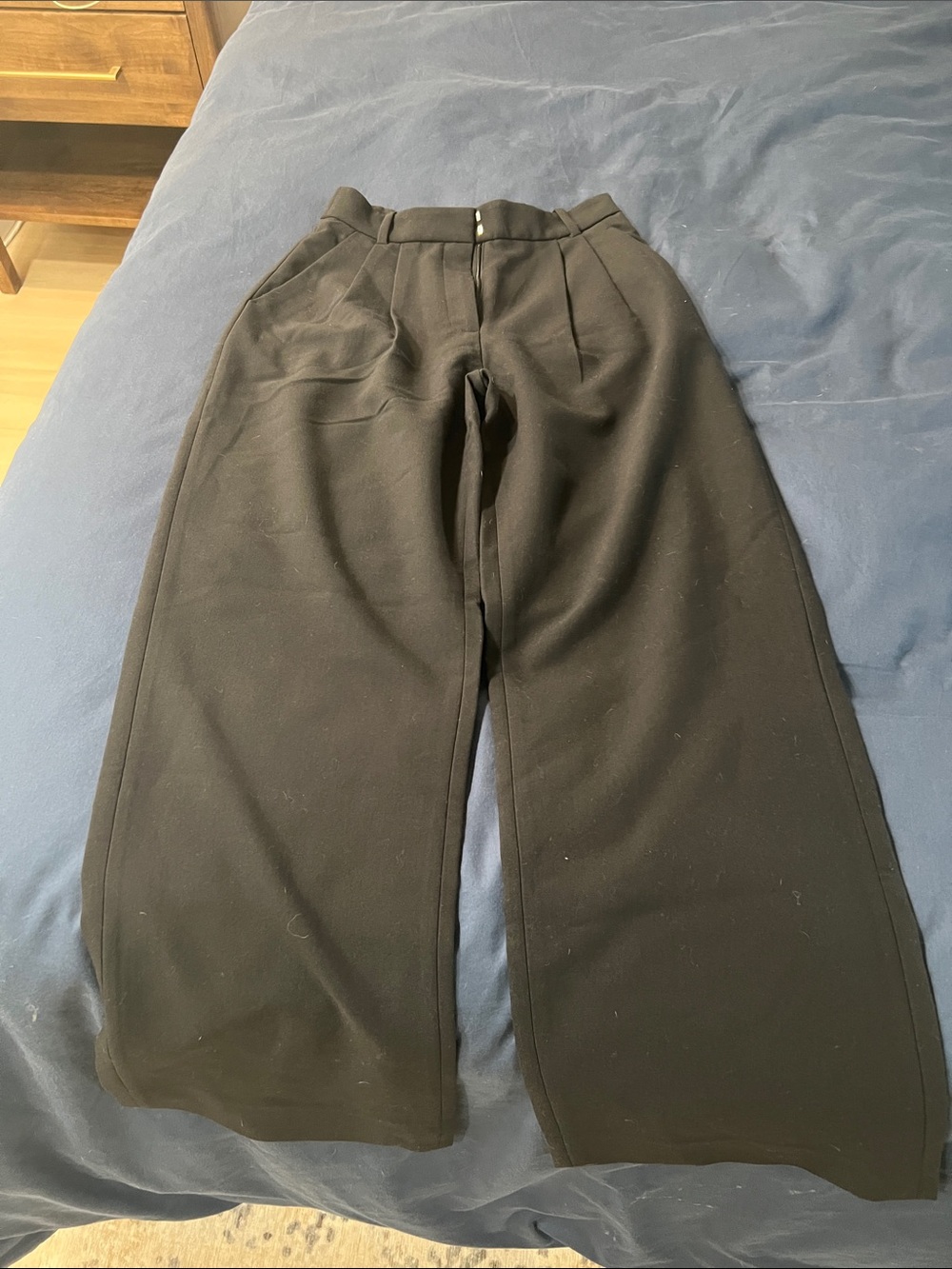 Abercrombie & Fitch Black Wide-Leg Women's Trousers